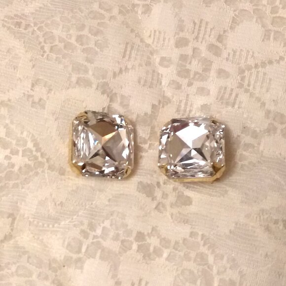 Vintage White Clear Crystal Gold Tone Earrings Non-Pierced Clip Earrings - Picture 4 of 9